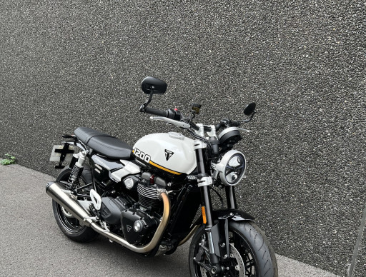 TRIUMPH SPEED TWIN 1200