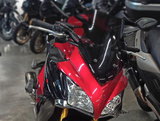 SUZUKI GSX-S 1000 F