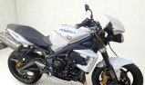 TRIUMPH STREET TRIPLE 675