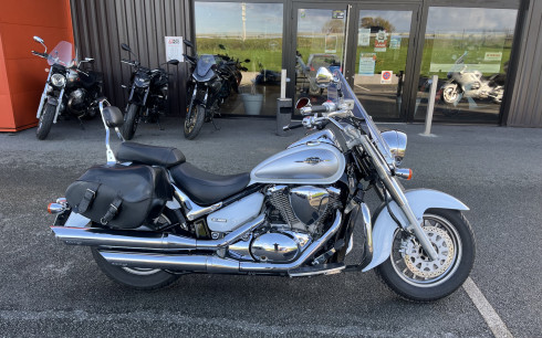 SUZUKI INTRUDER C 800 