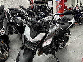 HONDA HORNET 750 ABS 2025