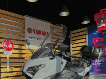 YAMAHA XP T-MAX 560 TECH MAX
