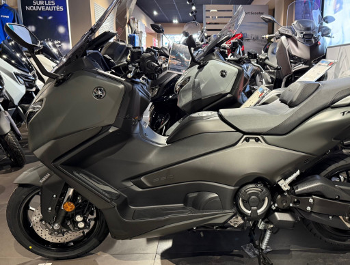 YAMAHA XP T-MAX 560 1ER MAIN GARANTIE 5 ANS