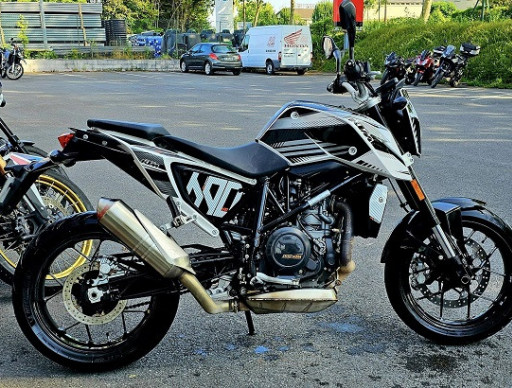 KTM DUKE 690