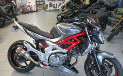 SUZUKI GLADIUS 650