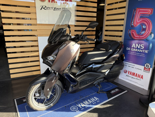 YAMAHA XMAX 300 Tech Max