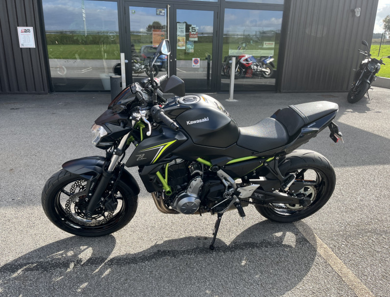 KAWASAKI Z650 - Z650