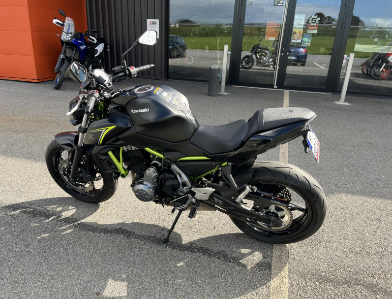 KAWASAKI Z650 - Z650
