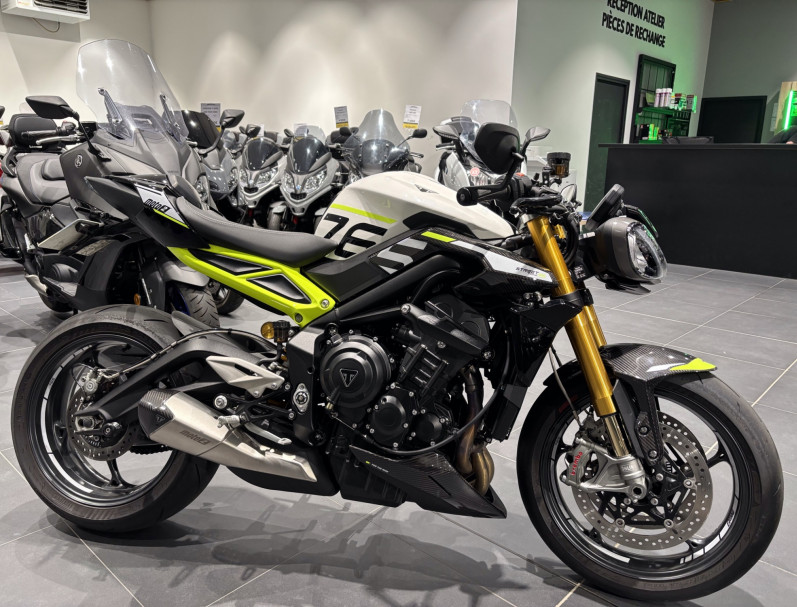 TRIUMPH STREET TRIPLE 765 MOTO 2 / Garantie 