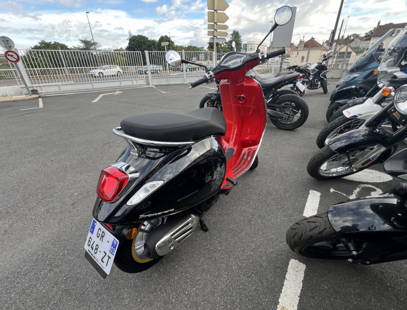 PIAGGIO VESPA 125 PRIMAVERA DISNEY MICKEY MOUSE
