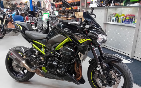 KAWASAKI Z 900