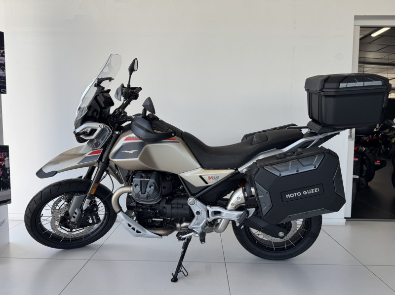 MOTO GUZZI V85 TT TRAVEL 850