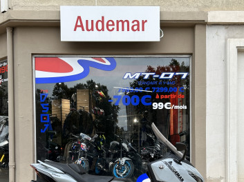 YAMAHA XP T-MAX 560 TECH MAX