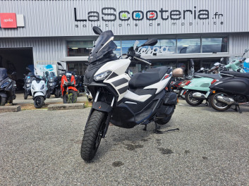 APRILIA SR GT 125