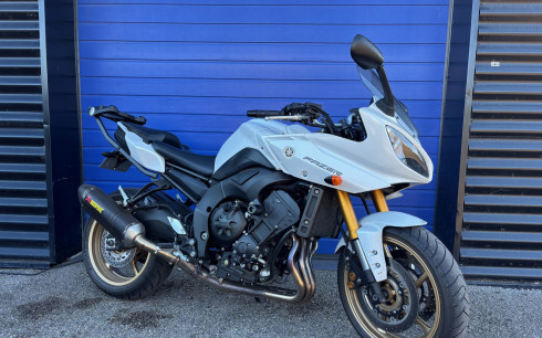 YAMAHA FZ8 S FAZER AKRAPOVIC 23800 KMS