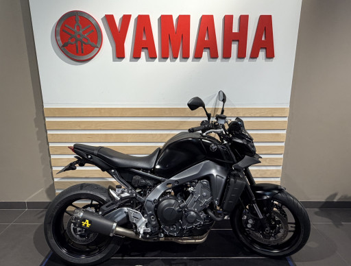 YAMAHA MT-09