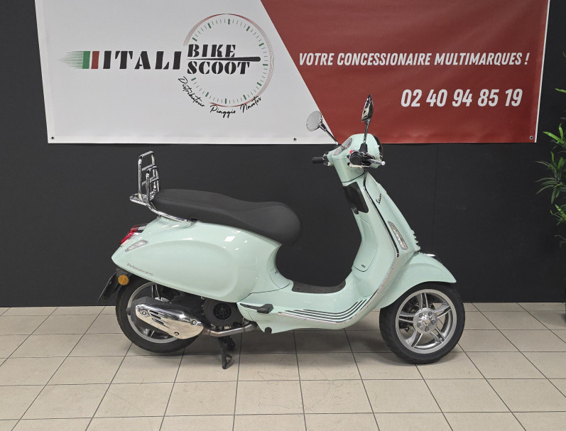 VESPA PRIMAVERA 125
