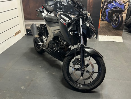 SUZUKI gsx-s 125