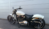 HARLEY-DAVIDSON SOFTAIL BREAKOUT 1868