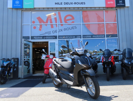 PIAGGIO BEVERLY 400 - Garantie 03/2027