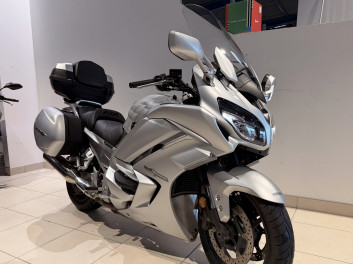 YAMAHA FJR 1300 AE