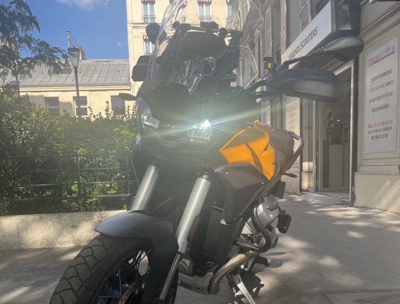 MOTO GUZZI STELVIO PFF - 1ER MAIN