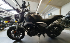 VOGE 500 AC NEUVE GARANTIE 3 ANS !