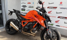 KTM 1390 SUPER DUKE R TECH PACK