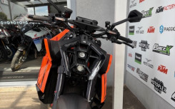 KTM 1390 SUPER DUKE R TECH PACK
