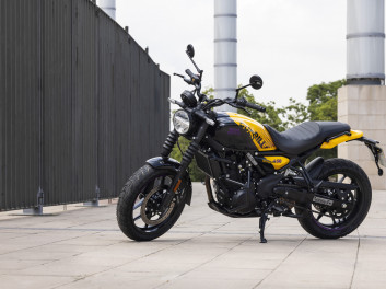 ROYAL ENFIELD GUERILLA 450