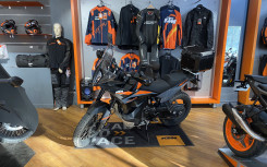 KTM 890 ADVENTURE CARPALY + DASH CAM