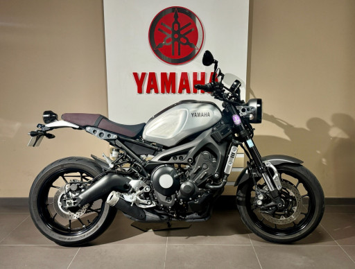 YAMAHA XSR 900