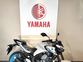 YAMAHA MT-03