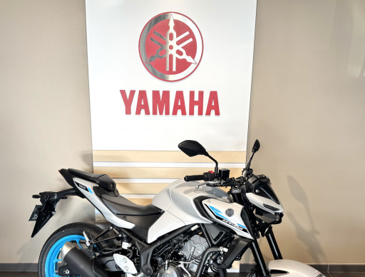 YAMAHA MT-03