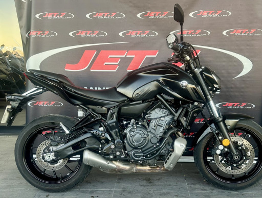 YAMAHA MT07 BRIDEE (47.5CV) 1ER MAIN /ATTENTION BIEN LIRE L ANNONCE 