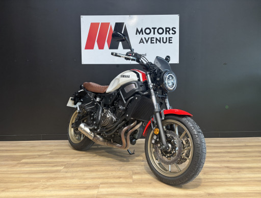 YAMAHA XSR 700 XSR700 A2 Bridée