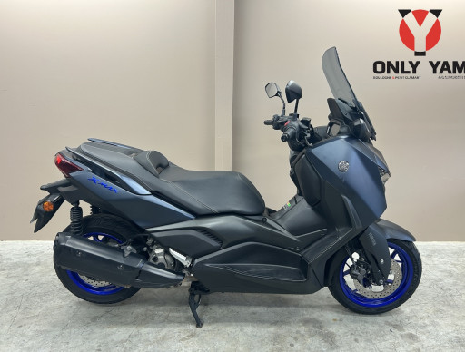 YAMAHA XMAX 300