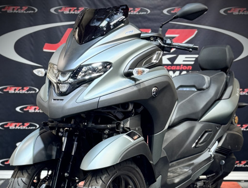 YAMAHA TRICITY 300