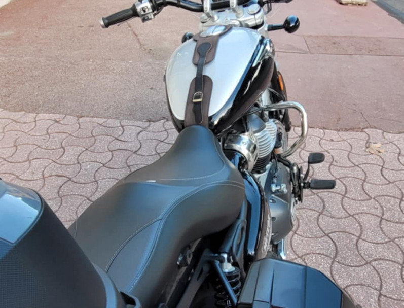 ROYAL ENFIELD SUPER METEOR 650