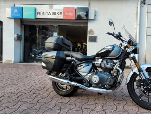 ROYAL ENFIELD SUPER METEOR 650
