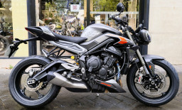 TRIUMPH STREET TRIPLE 765 RS