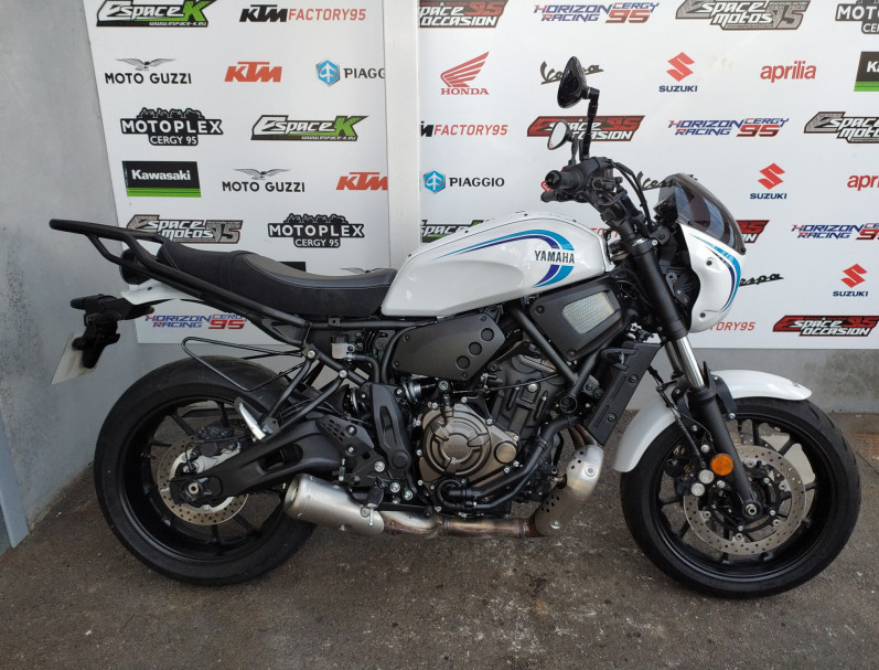 YAMAHA XSR 700