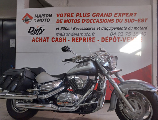 SUZUKI INTRUDER
