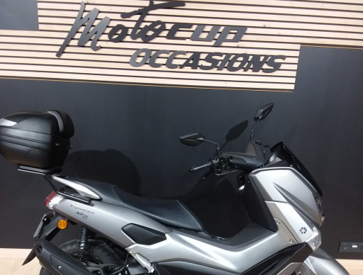 YAMAHA NMAX 125