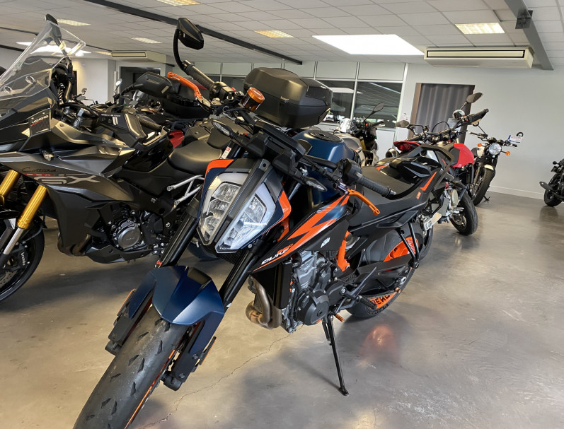 KTM 890 DUKE R