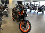KTM 890 DUKE R