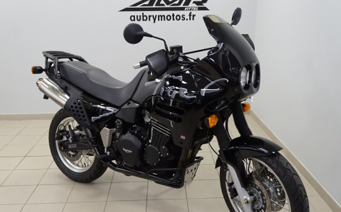 TRIUMPH TIGER 900