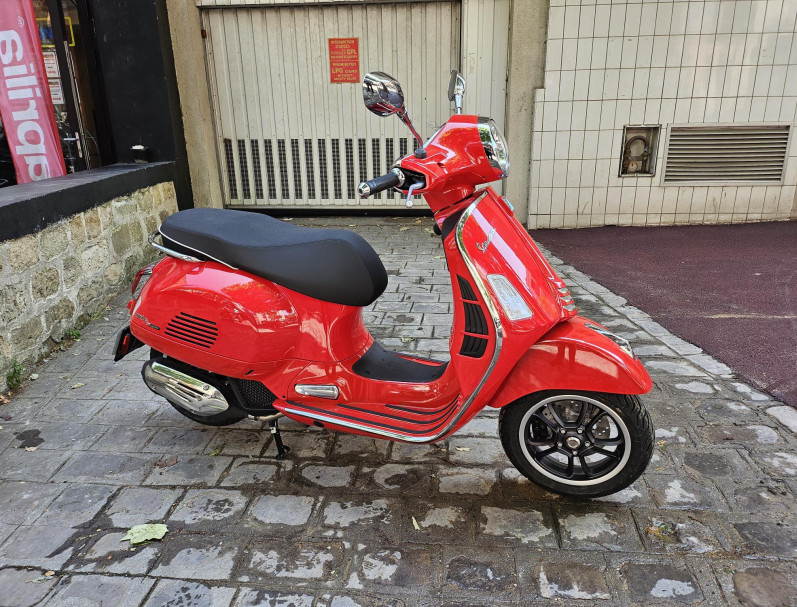 VESPA GTS 125