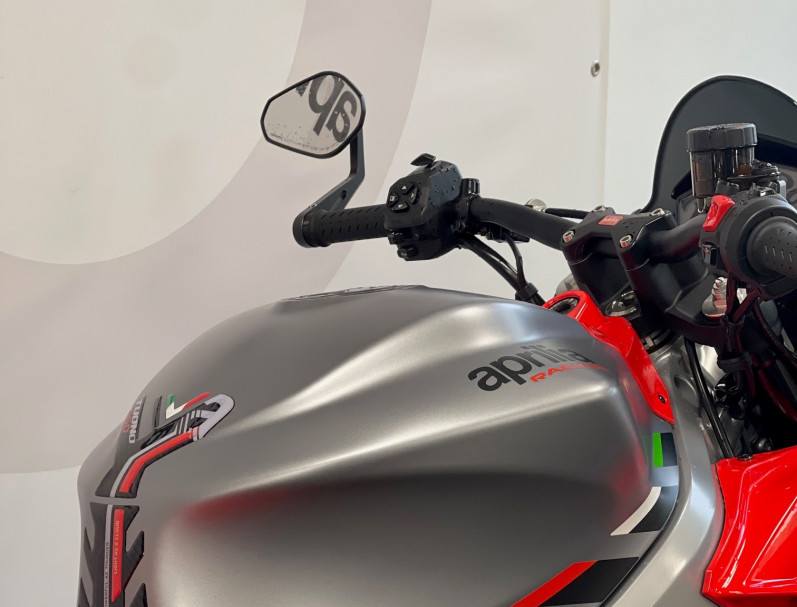APRILIA TUONO 660