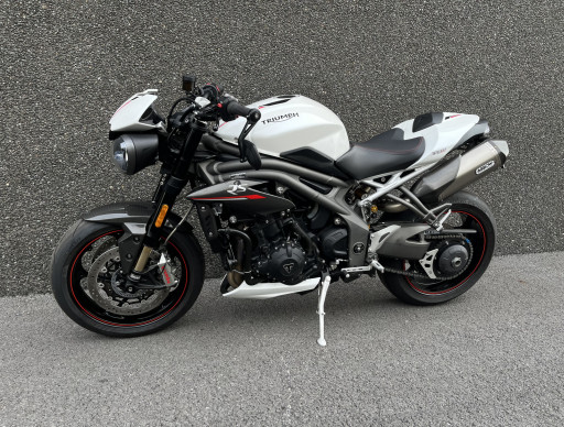 TRIUMPH SPEED TRIPLE 1050 RS